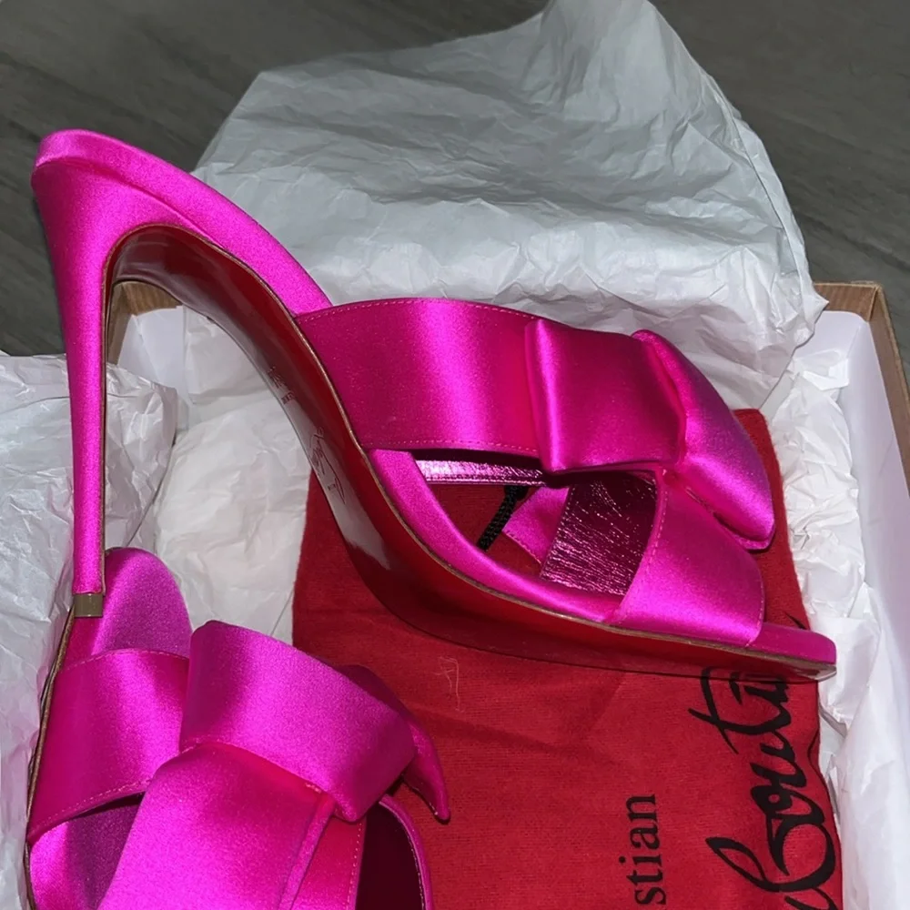 Christian Louboutin Matricia 100 Holly Pink Satin Backless Sandal Heel Pump 38.5
